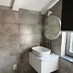 Tri Lava Luxury Living * Split
