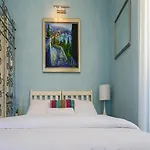 Tri Lava Luxury Living Apartment