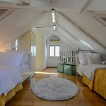 Tri Lava Luxury Living * Split