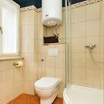 Tri Lava Luxury Living Apartment