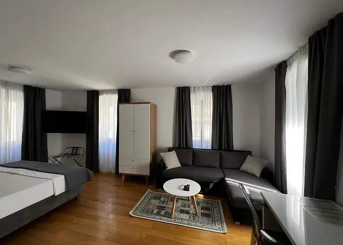 Tri Lava Luxury Living Split
