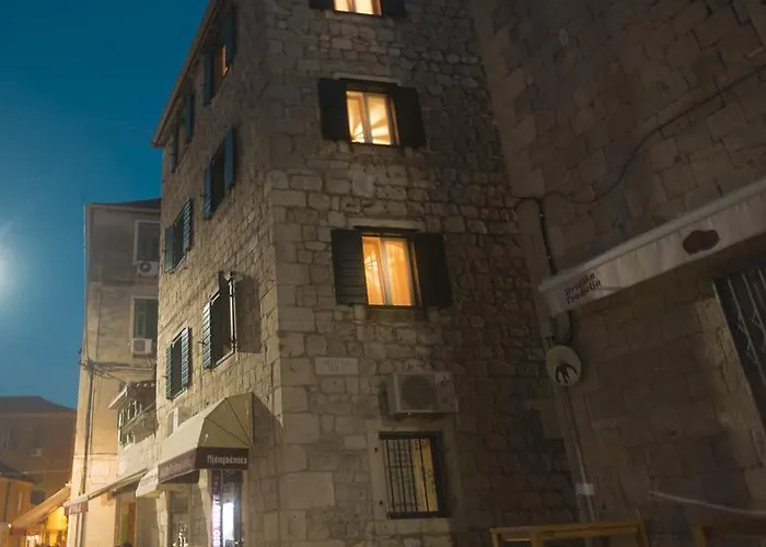 Tri Lava Luxury Living Daire