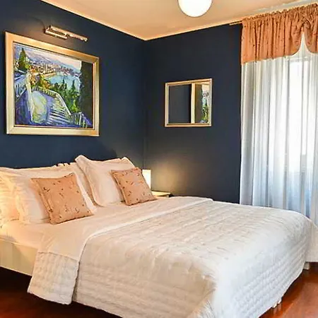 Pensión Tri Lava Luxury Living