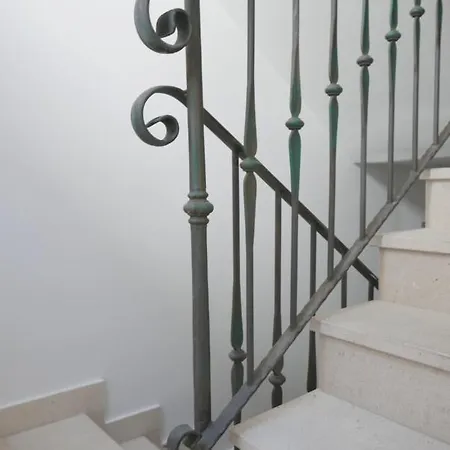 Tri Lava Luxury Living דירה