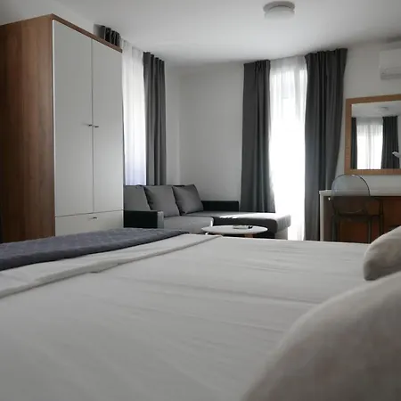 Tri Lava Luxury Living דירה