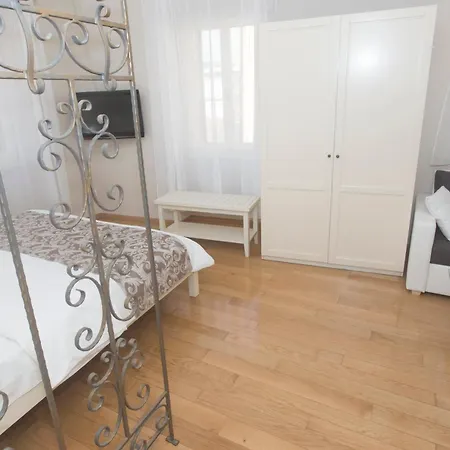 Tri Lava Luxury Living דירה *