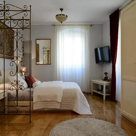 Tri Lava Luxury Living 4* Split