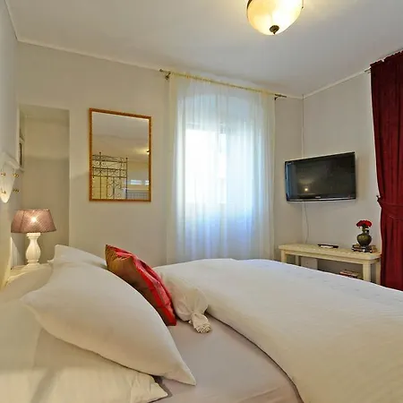 דירה Tri Lava Luxury Living ספליט