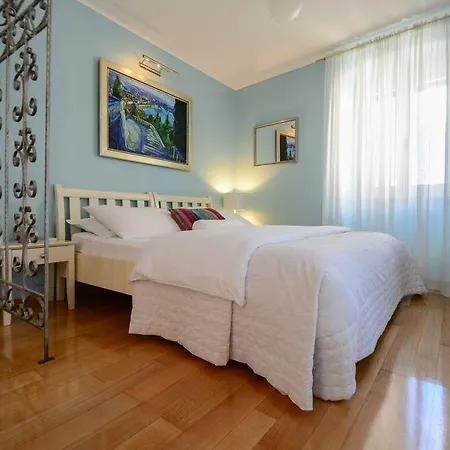 דירה Tri Lava Luxury Living *