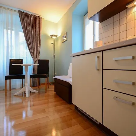 Pensión Tri Lava Luxury Living Split