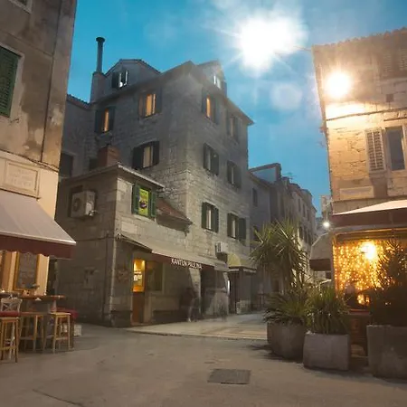 Tri Lava Luxury Living