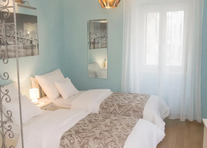 Tri Lava Luxury Living Apartman