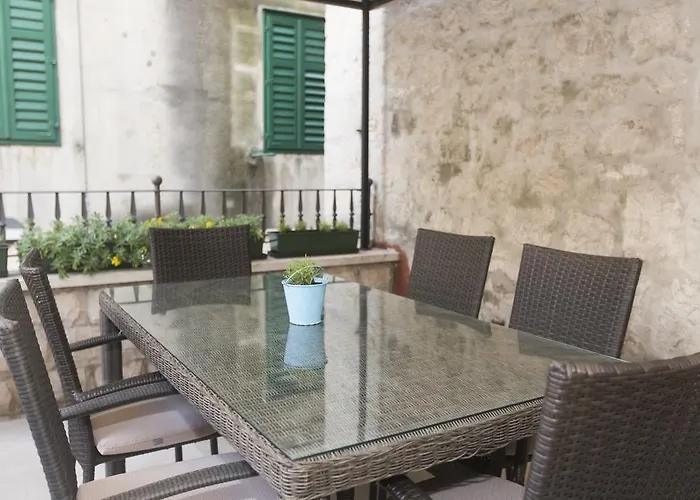 Apartman Tri Lava Luxury Living